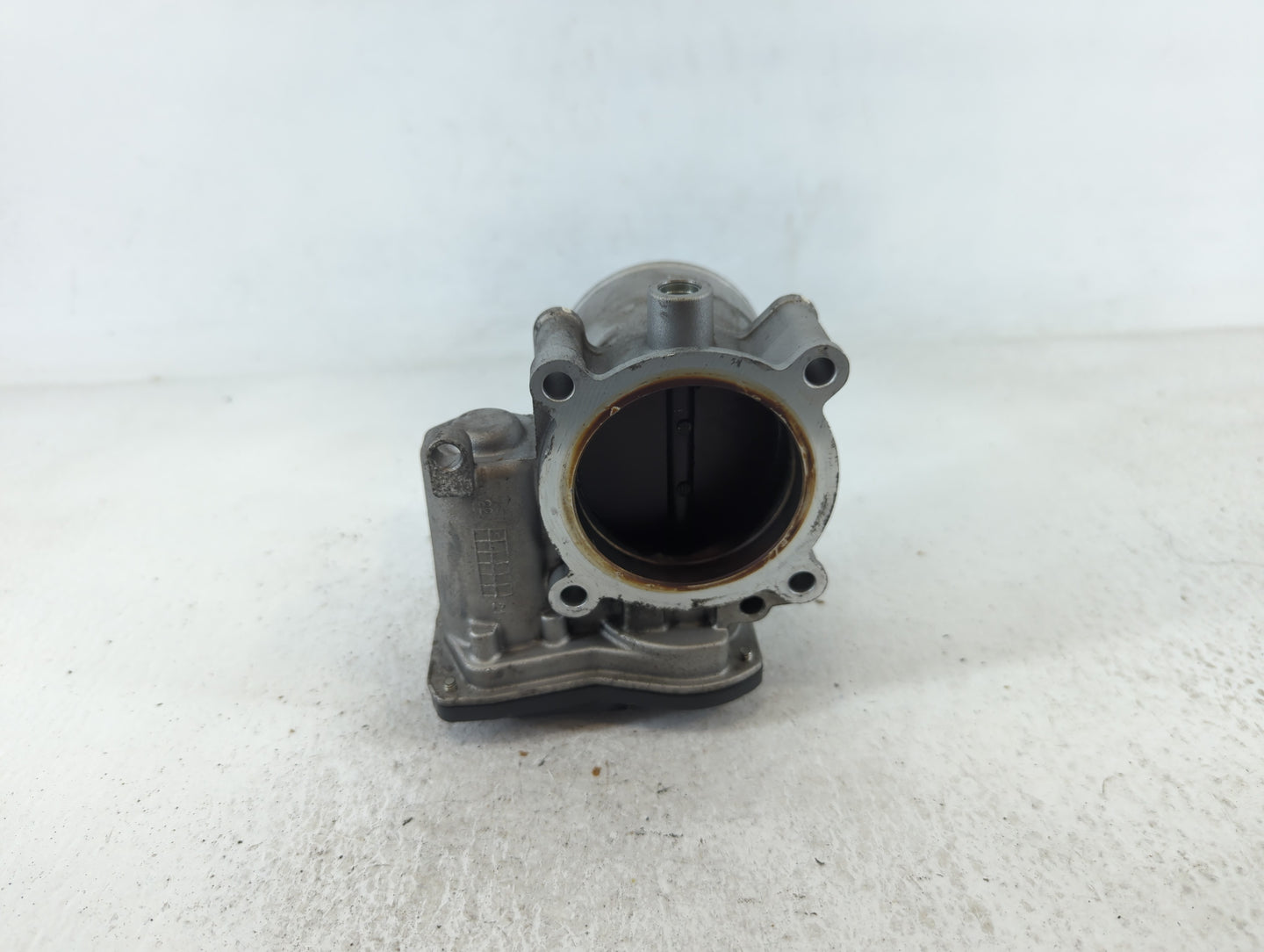 2021-2022 Hyundai Elantra Throttle Body P/N:35100-2J410 Fits Fits 2021 2022 OEM Used Auto Parts - Oemusedautoparts1.com