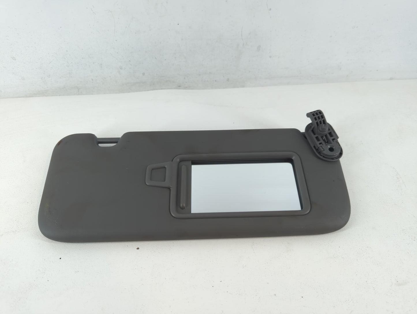 2021-2022 Hyundai Elantra Sun Visor Shade Replacement Passenger Right Mirror Fits Fits 2021 2022 OEM Used Auto Parts - Oemus