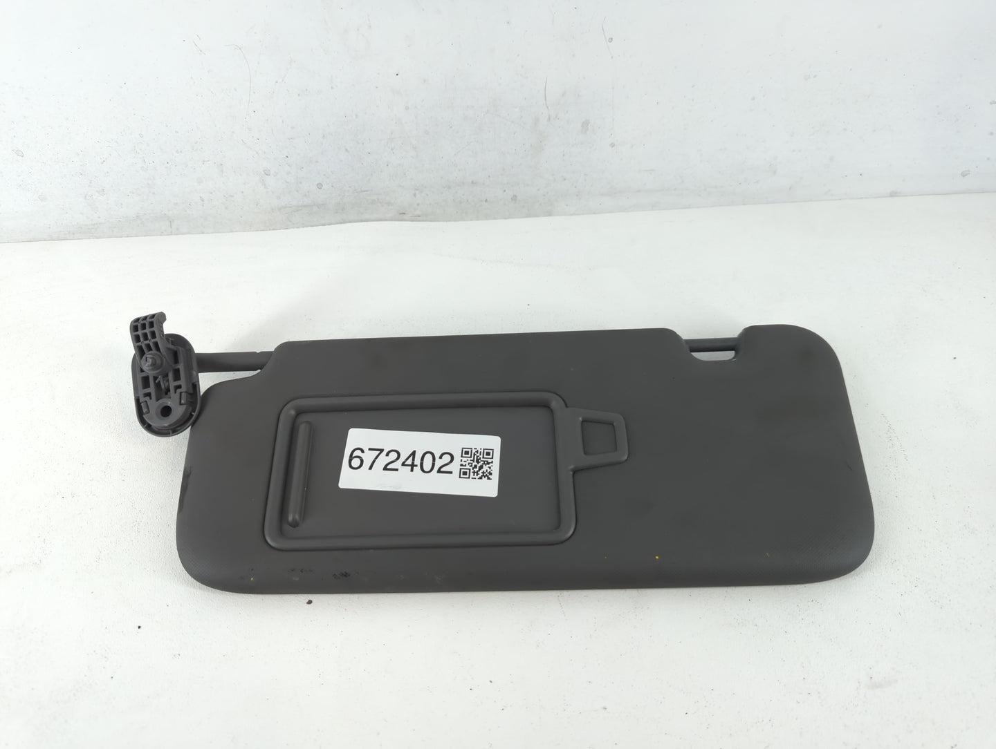 2021-2022 Hyundai Elantra Sun Visor Shade Replacement Driver Left Mirror Fits Fits 2021 2022 OEM Used Auto Parts - Oemusedau