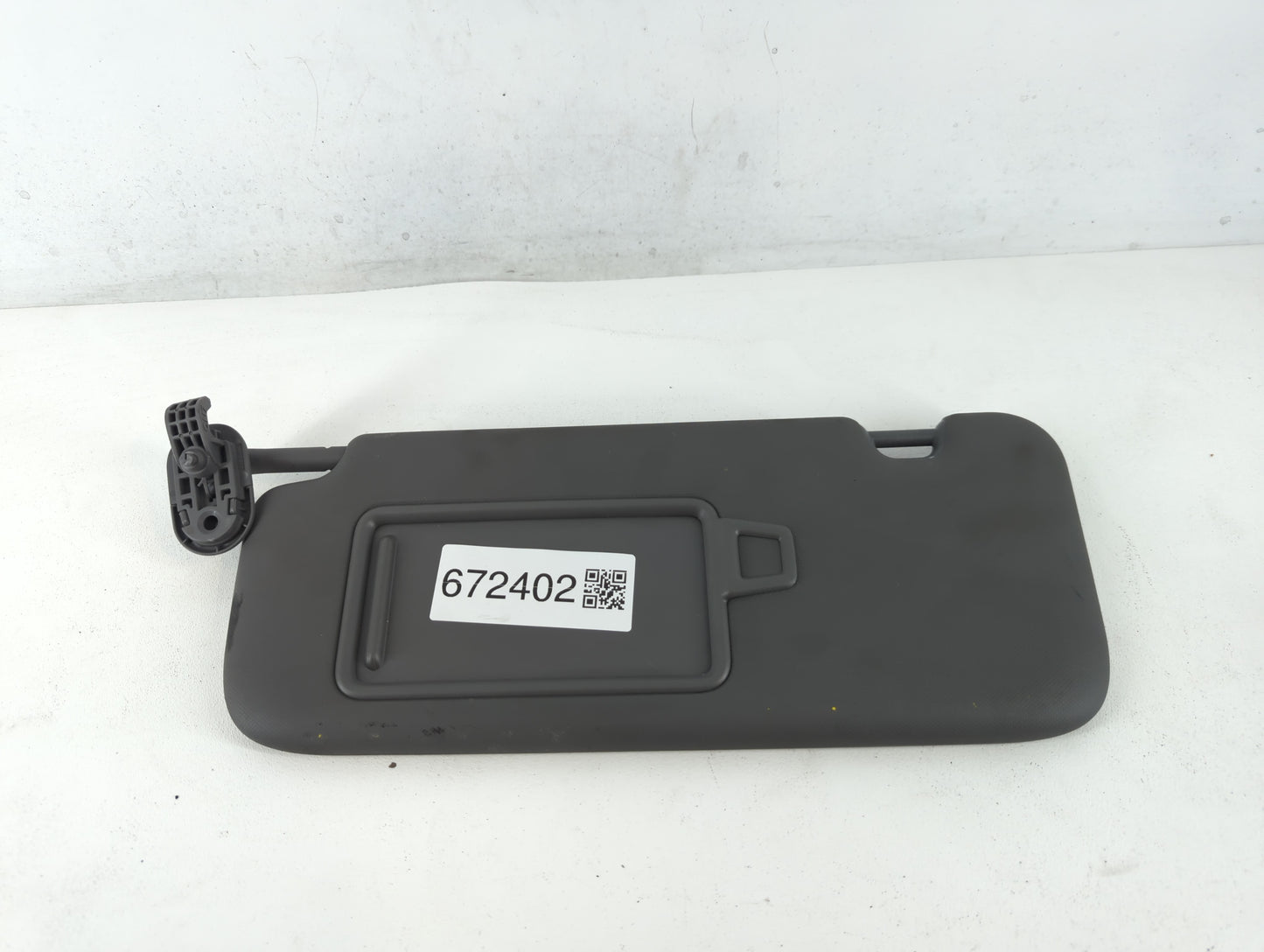 2021-2022 Hyundai Elantra Sun Visor Shade Replacement Driver Left Mirror Fits Fits 2021 2022 OEM Used Auto Parts - Oemusedau
