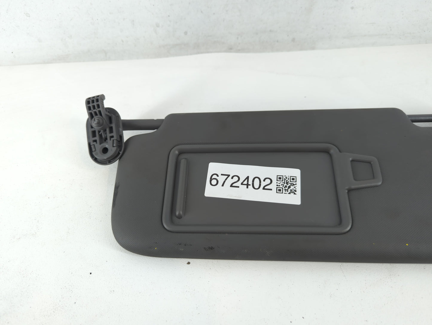 2021-2022 Hyundai Elantra Sun Visor Shade Replacement Driver Left Mirror Fits Fits 2021 2022 OEM Used Auto Parts - Oemusedau