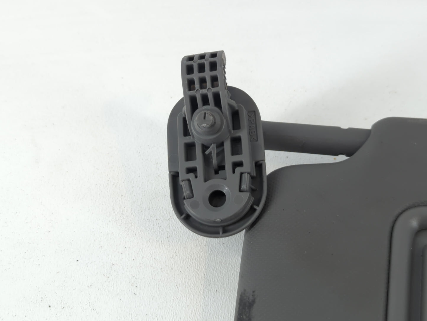 2021-2022 Hyundai Elantra Sun Visor Shade Replacement Driver Left Mirror Fits Fits 2021 2022 OEM Used Auto Parts - Oemusedau