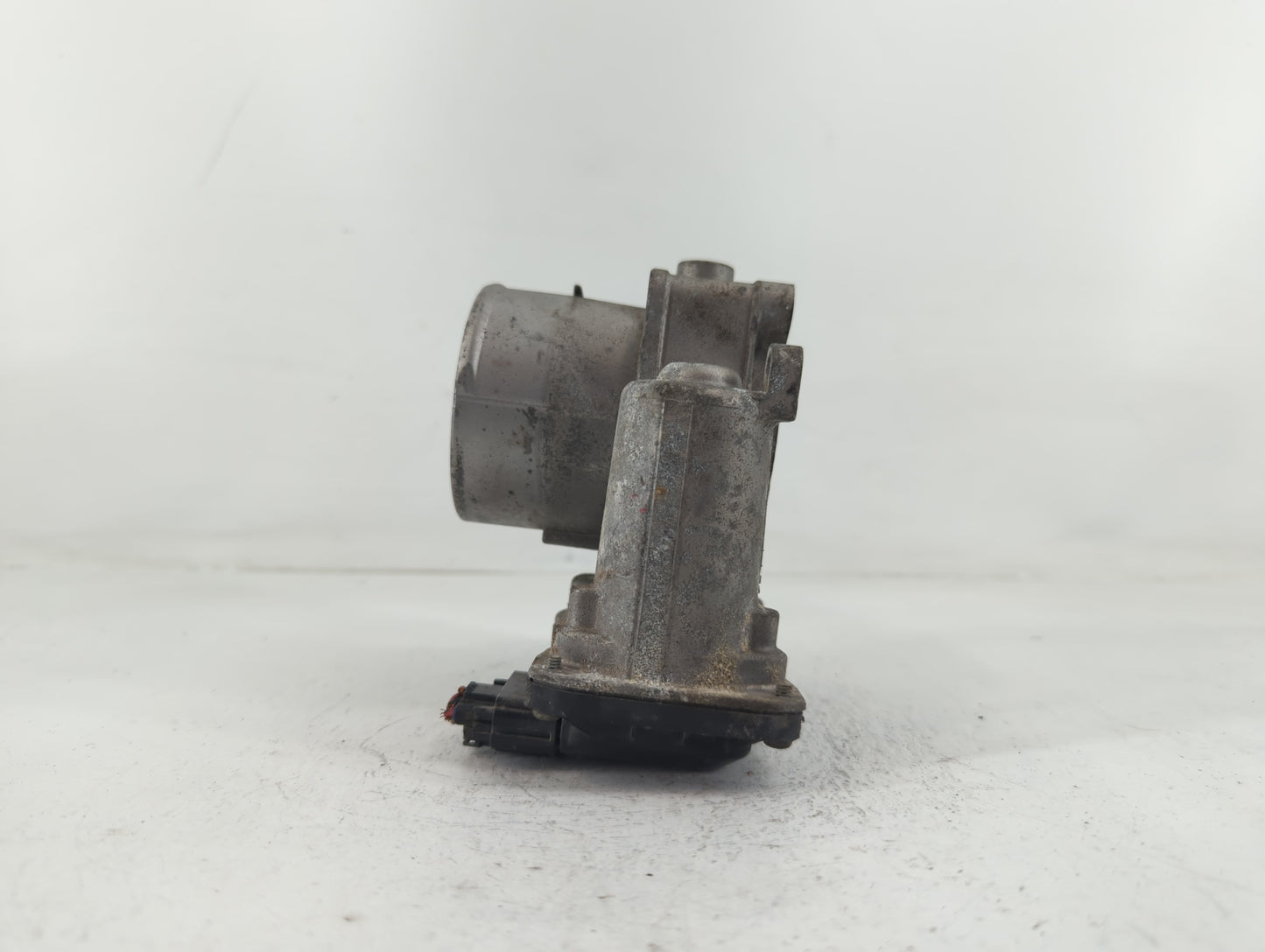2021-2022 Hyundai Elantra Throttle Body P/N:6270 11D28 35100-2J410 Fits Fits 2021 2022 OEM Used Auto Parts - Oemusedautopart