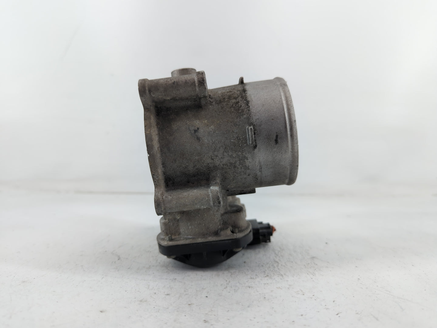 2021-2022 Hyundai Elantra Throttle Body P/N:6270 11D28 35100-2J410 Fits Fits 2021 2022 OEM Used Auto Parts - Oemusedautopart
