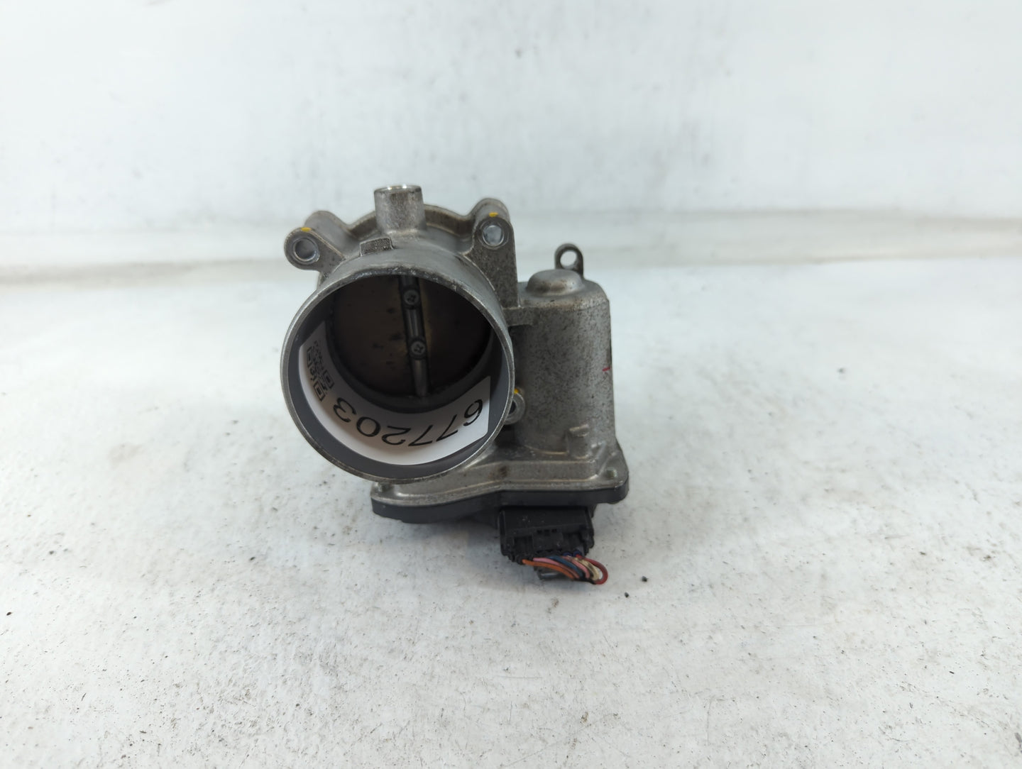 2021-2022 Hyundai Elantra Throttle Body P/N:35100-2J410 Fits Fits 2021 2022 OEM Used Auto Parts - Oemusedautoparts1.com