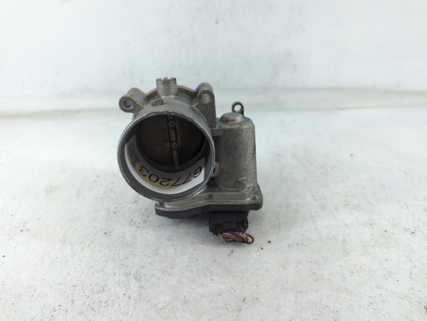 2021-2022 Hyundai Elantra Throttle Body P/N:35100-2J410 Fits Fits 2021 2022 OEM Used Auto Parts - Oemusedautoparts1.com