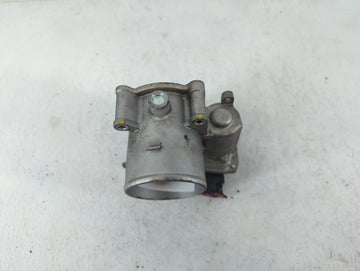 2021-2022 Hyundai Elantra Throttle Body P/N:35100-2J410 Fits Fits 2021 2022 OEM Used Auto Parts