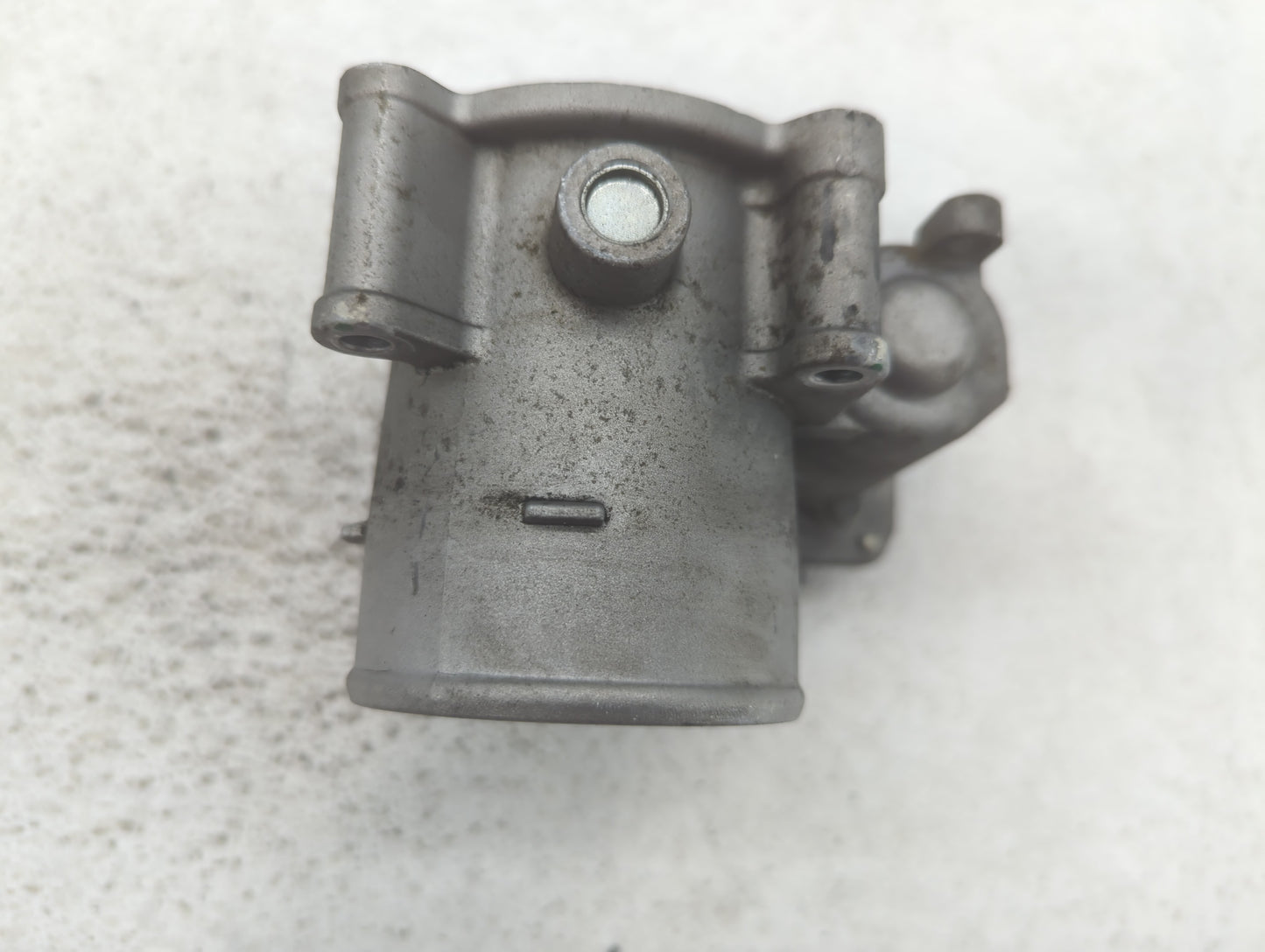 2021-2022 Hyundai Elantra Throttle Body P/N:6270 09D12 35100-2J410 Fits Fits 2021 2022 OEM Used Auto Parts - Oemusedautopart