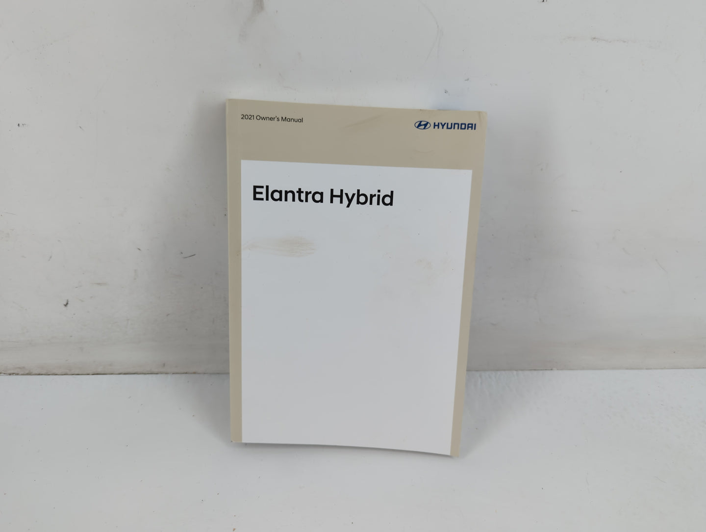 2021 Hyundai Elantra Owners Manual Book Guide P/N:L1VO-EU0DA OEM Used Auto Parts - Oemusedautoparts1.com