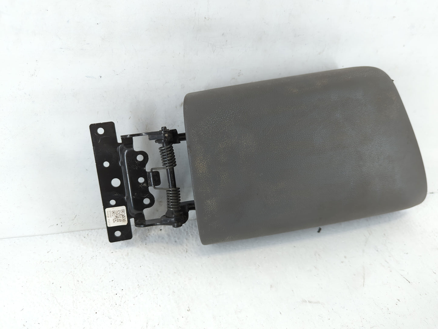 2021 Hyundai Elantra Center Console Armrest Cover Lid Fits OEM Used Auto Parts - Oemusedautoparts1.com