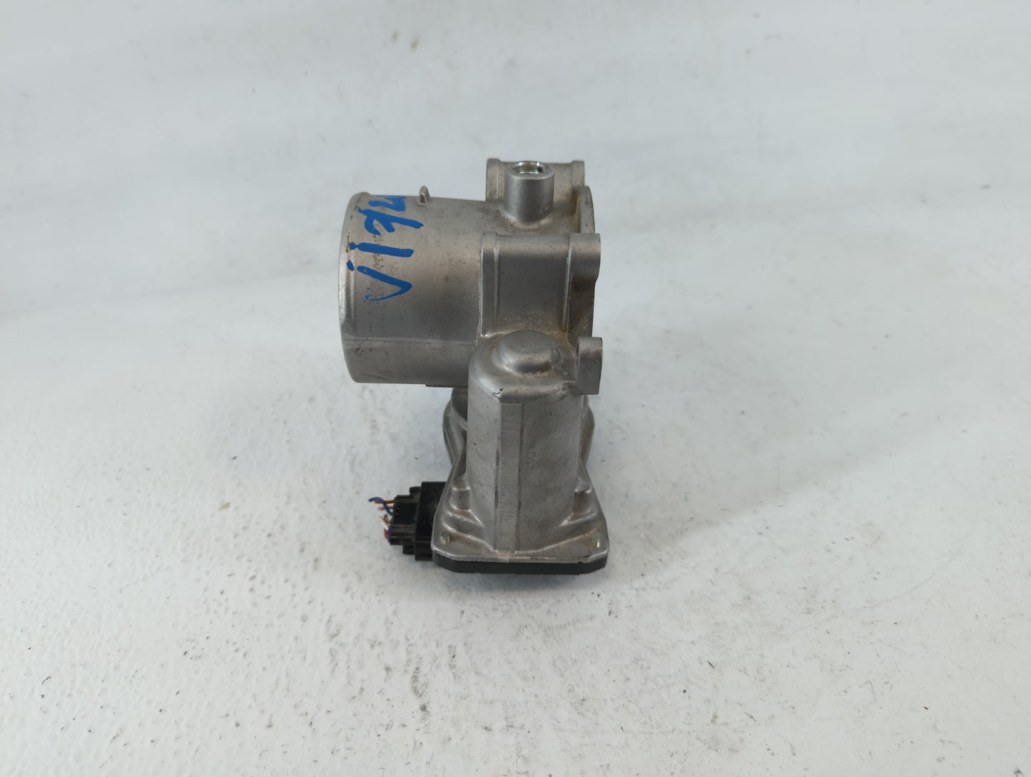 2021-2022 Hyundai Elantra Throttle Body P/N:35100-2J410 Fits Fits 2021 2022 OEM Used Auto Parts - Oemusedautoparts1.com