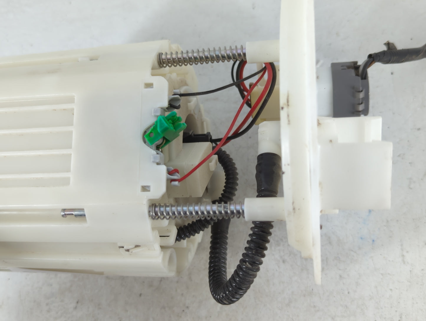 2021-2022 Hyundai Elantra Electrical Gas Fuel Pump Assembly - Oemusedautoparts1.com