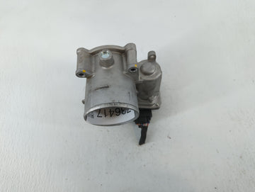 2021-2022 Hyundai Elantra Throttle Body P/N:35100-2J410 Fits Fits 2021 2022 OEM Used Auto Parts