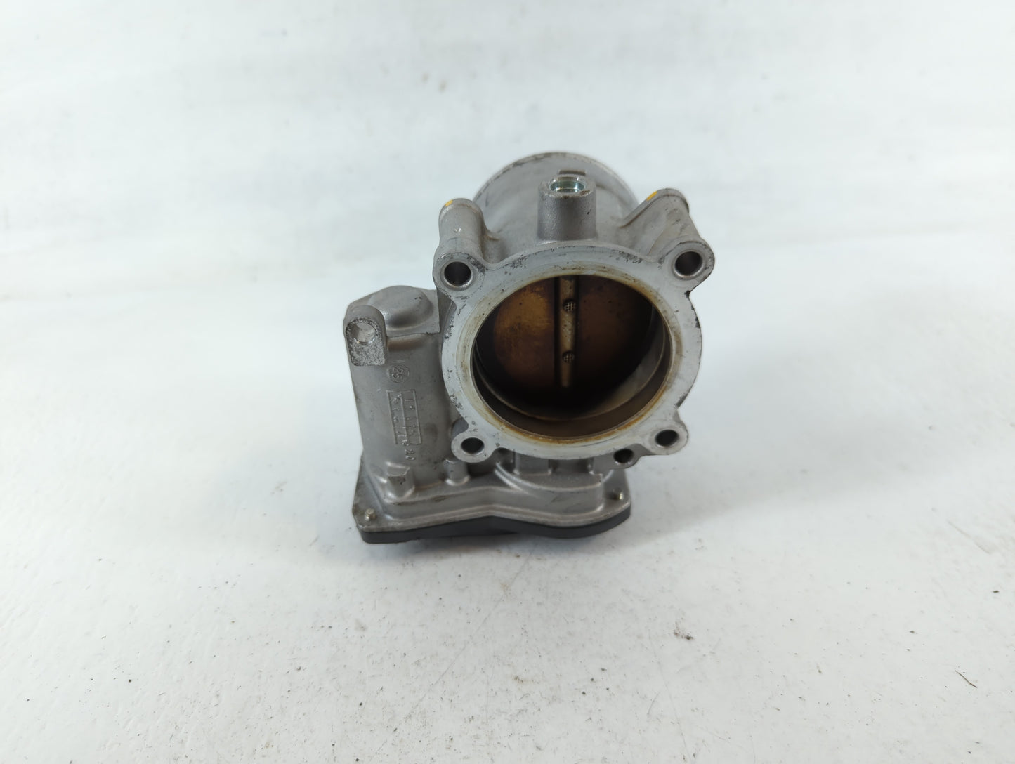 2021-2022 Hyundai Elantra Throttle Body P/N:35100-2J410 Fits Fits 2021 2022 OEM Used Auto Parts - Oemusedautoparts1.com