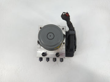 2021-2022 Hyundai Elantra ABS Pump Control Module Replacement P/N:58910-AA500 Fits Fits 2021 2022 OEM Used Auto Parts
