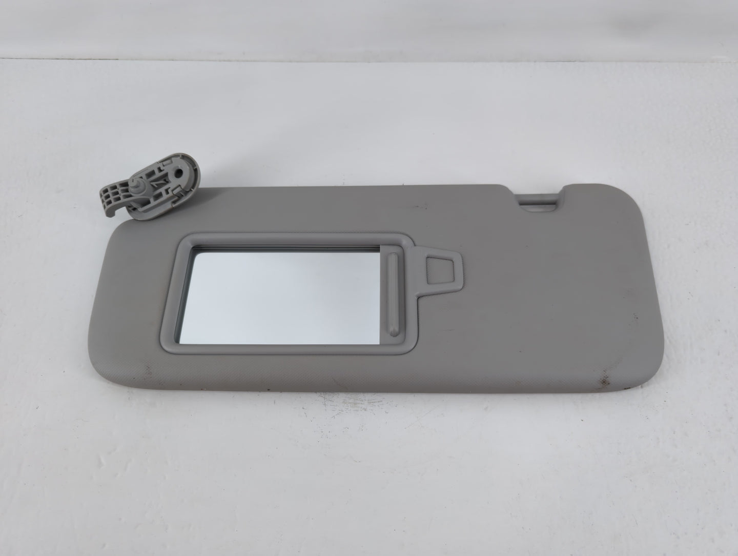 2021-2022 Hyundai Elantra Sun Visor Shade Replacement Driver Left Mirror Fits Fits 2021 2022 OEM Used Auto Parts - Oemusedau