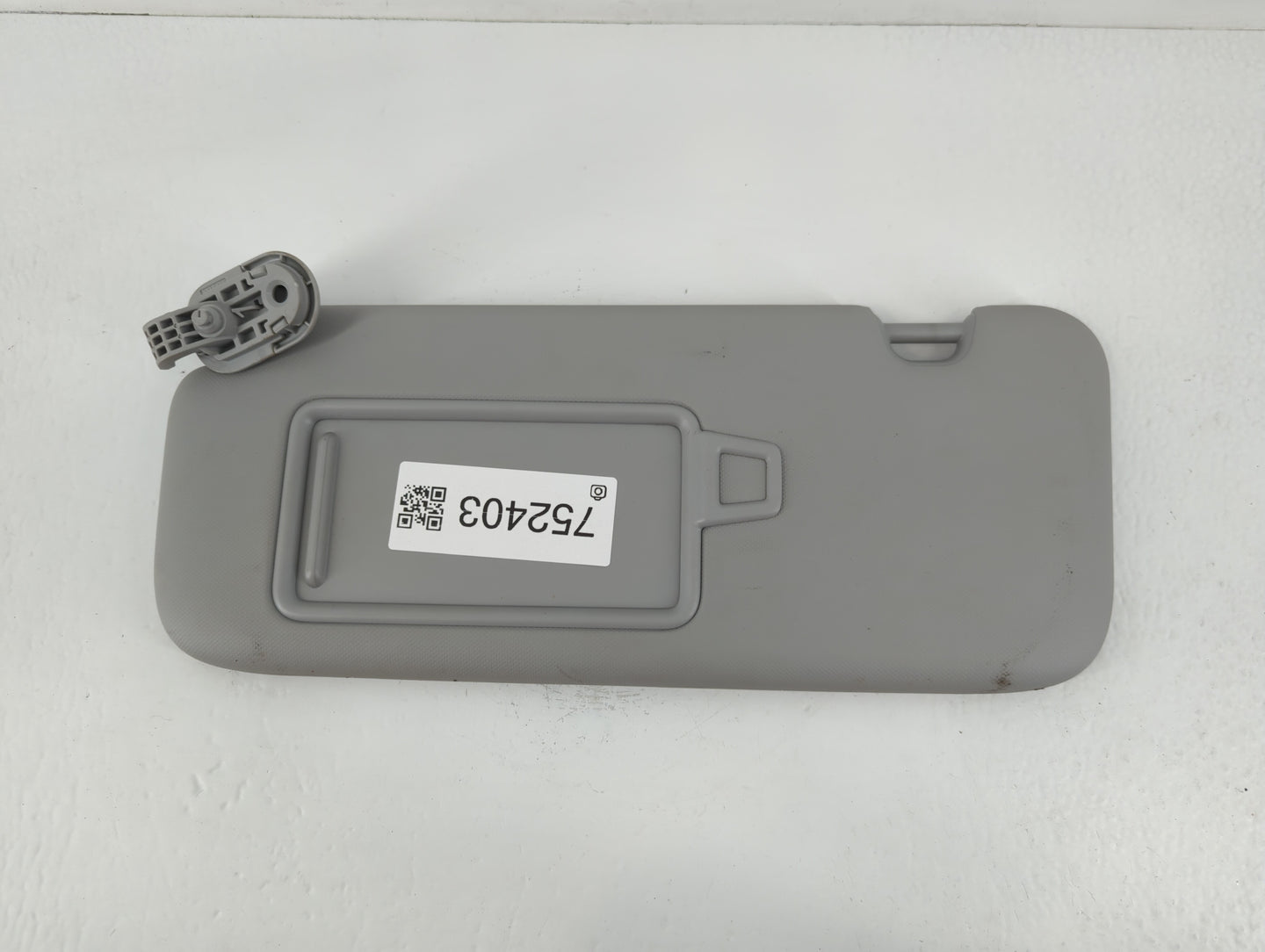 2021-2022 Hyundai Elantra Sun Visor Shade Replacement Driver Left Mirror Fits Fits 2021 2022 OEM Used Auto Parts - Oemusedau