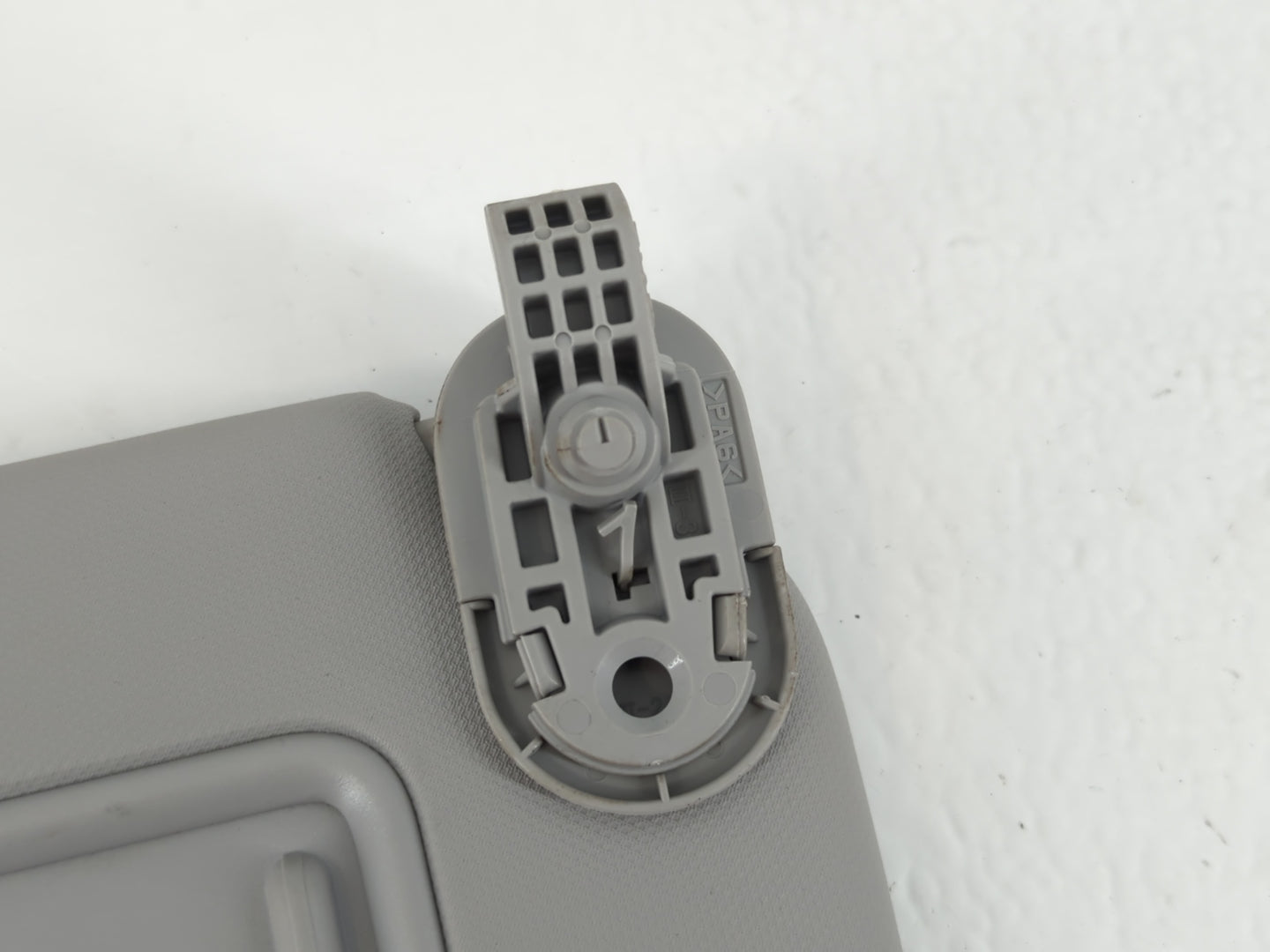 2021-2022 Hyundai Elantra Sun Visor Shade Replacement Passenger Right Mirror Fits Fits 2021 2022 OEM Used Auto Parts - Oemus