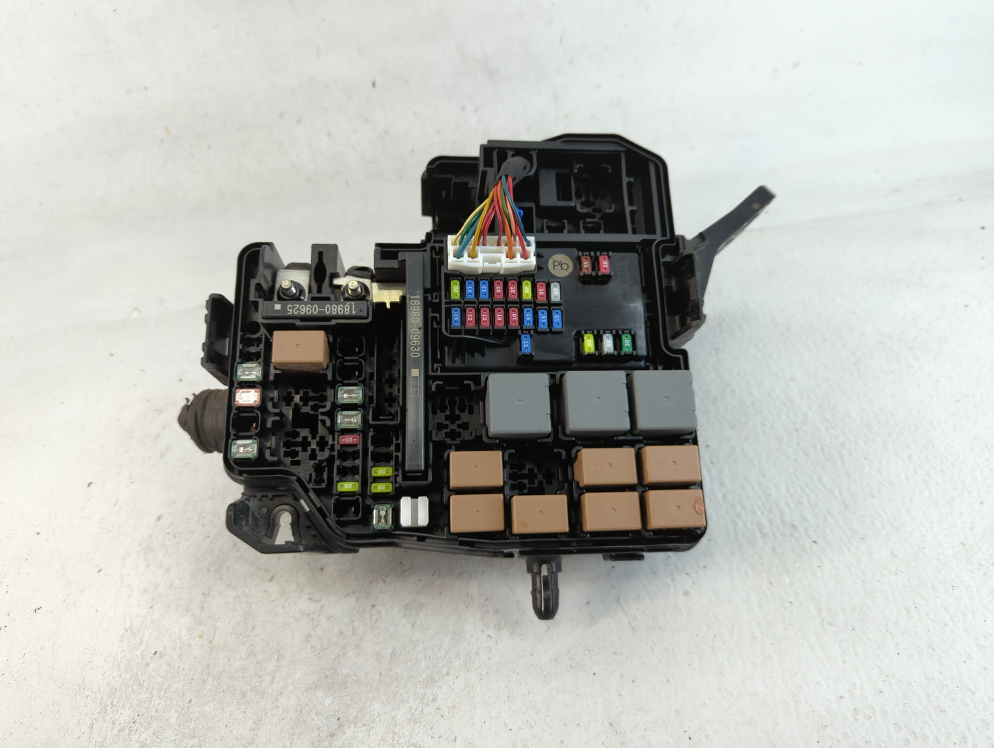 2021-2022 Hyundai Elantra Fusebox Fuse Box Panel Relay Module P/N:91956-AA020 Fits Fits 2021 2022 OEM Used Auto Parts - Oemu