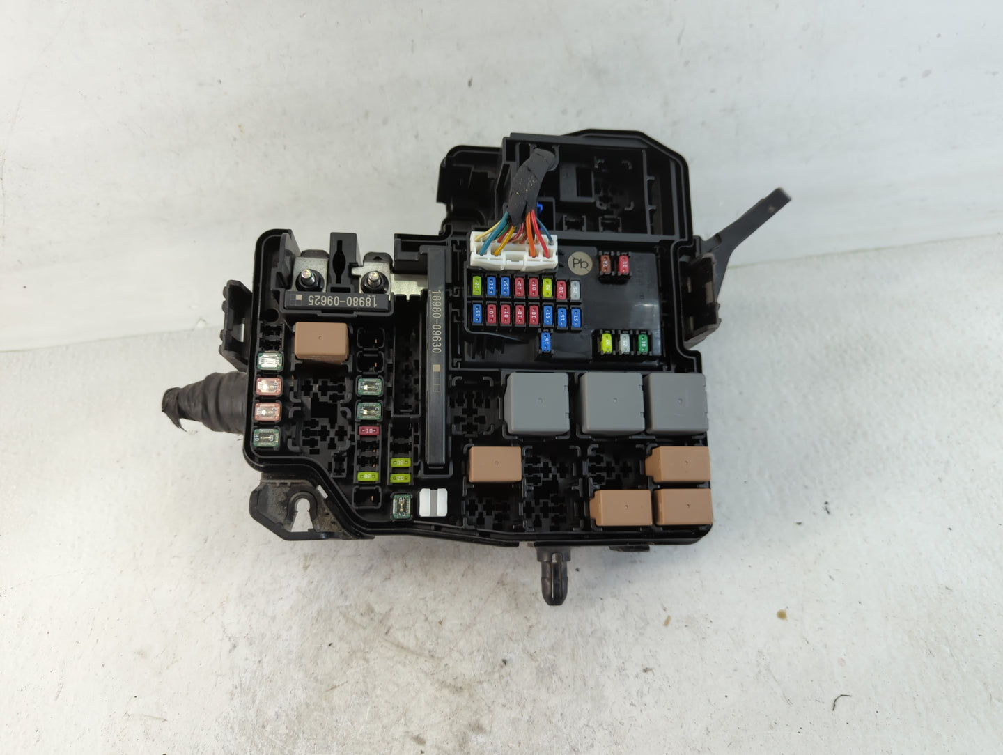2021-2022 Hyundai Elantra Fusebox Fuse Box Panel Relay Module P/N:91956-AA020 Fits Fits 2021 2022 OEM Used Auto Parts - Oemu