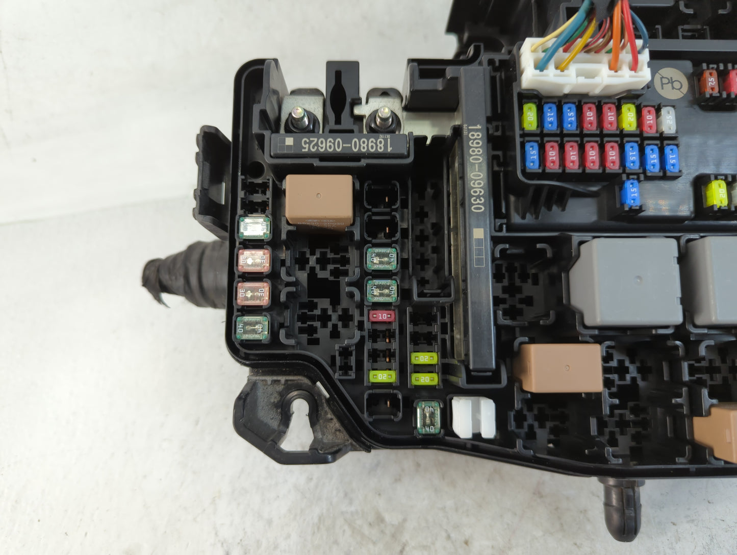 2021-2022 Hyundai Elantra Fusebox Fuse Box Panel Relay Module P/N:91956-AA020 Fits Fits 2021 2022 OEM Used Auto Parts - Oemu