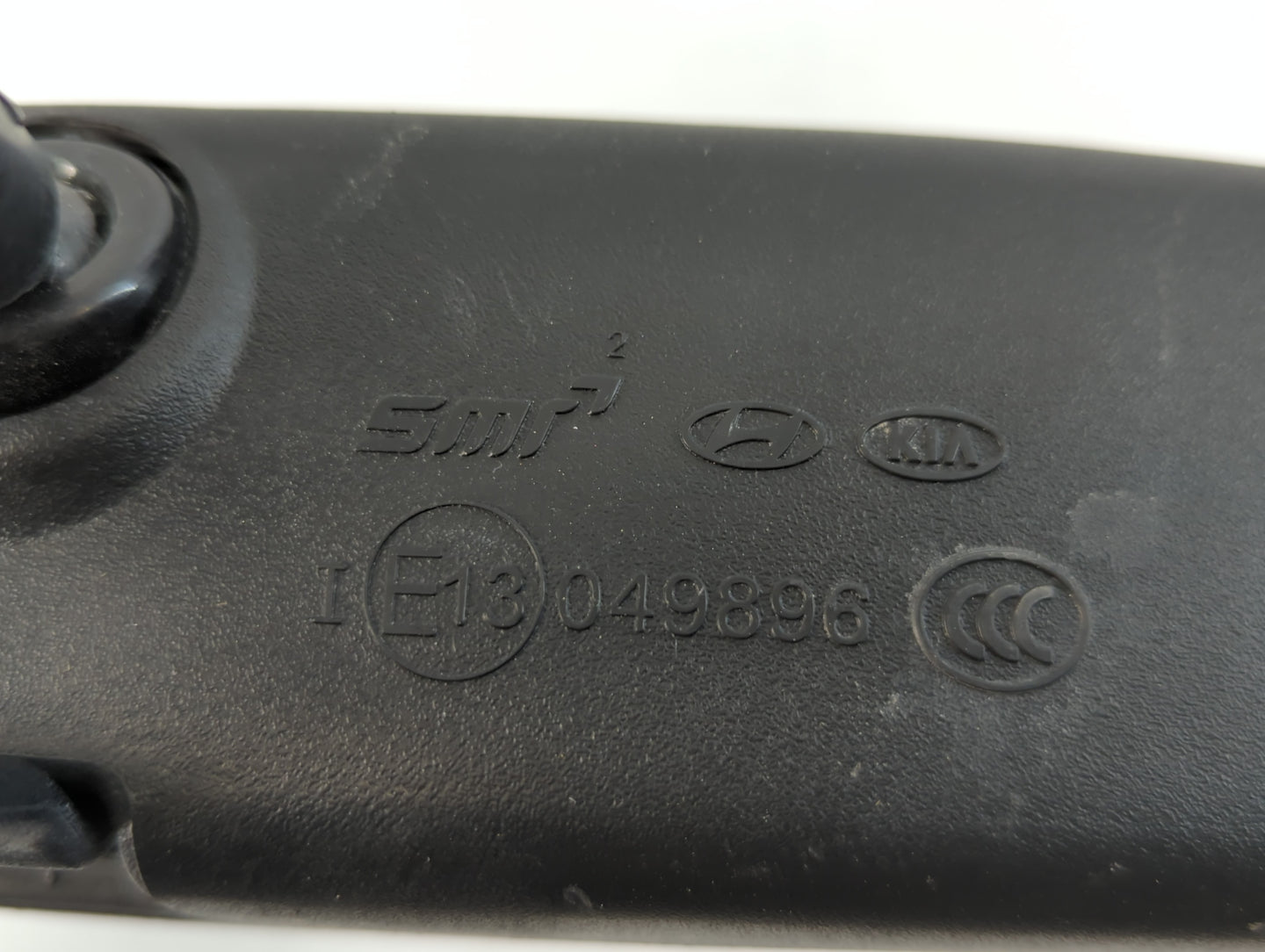 2021-2022 Hyundai Elantra Interior Rear View Mirror Replacement OEM P/N:E13049896 Fits Fits 2020 2021 2022 OEM Used Auto Par