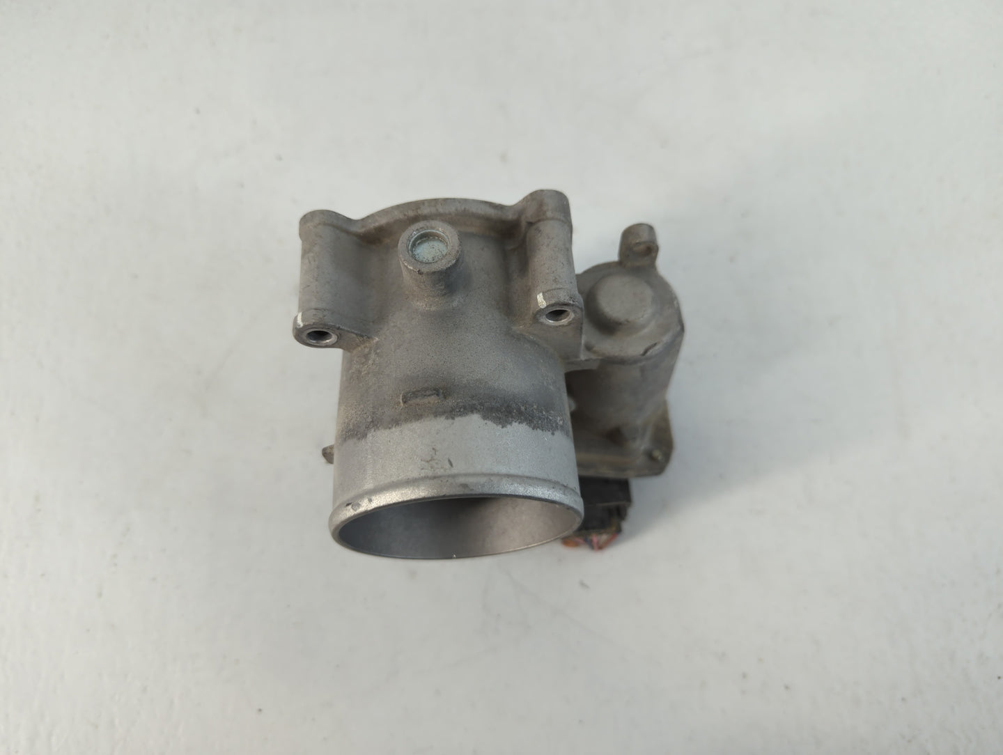 2021-2022 Hyundai Elantra Throttle Body P/N:35100-2J410 Fits Fits 2021 2022 OEM Used Auto Parts - Oemusedautoparts1.com