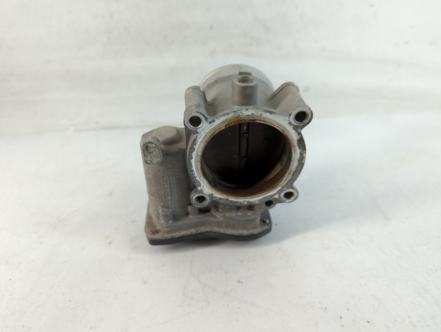 2021-2022 Hyundai Elantra Throttle Body P/N:35100-2J410 Fits Fits 2021 2022 OEM Used Auto Parts - Oemusedautoparts1.com