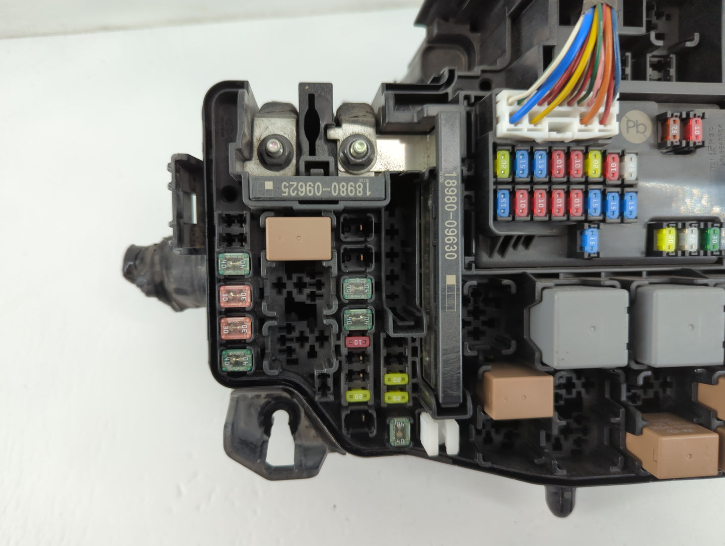 2021-2022 Hyundai Elantra Fusebox Fuse Box Panel Relay Module P/N:91956-AA020 Fits Fits 2021 2022 OEM Used Auto Parts - Oemu