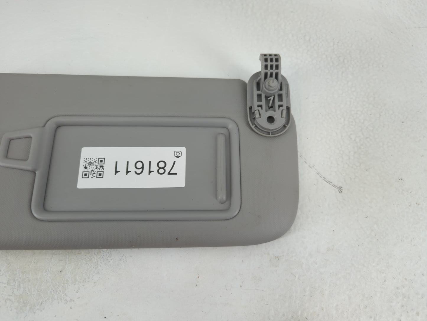 2021-2022 Hyundai Elantra Sun Visor Shade Replacement Passenger Right Mirror Fits Fits 2021 2022 OEM Used Auto Parts - Oemus