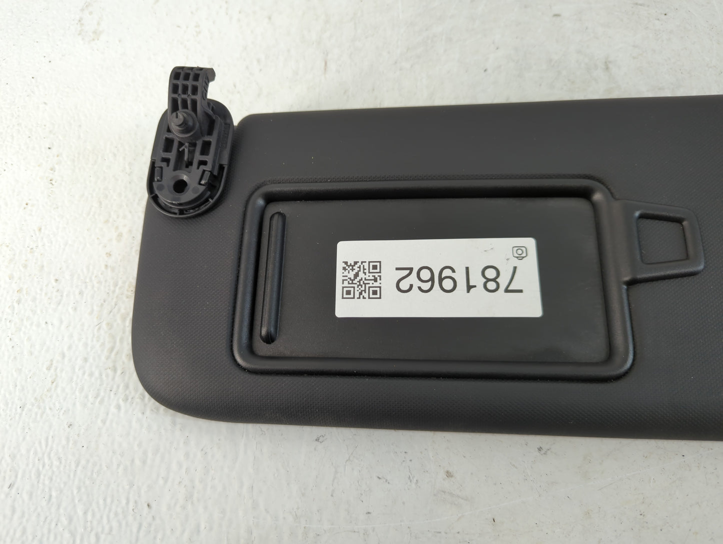 2021-2022 Hyundai Elantra Sun Visor Shade Replacement Driver Left Mirror Fits Fits 2021 2022 OEM Used Auto Parts - Oemusedau