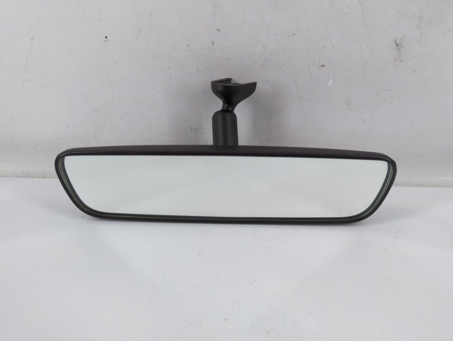 2021-2022 Hyundai Elantra Interior Rear View Mirror Replacement OEM P/N:E11048973 Fits Fits 2020 2021 2022 OEM Used Auto Par