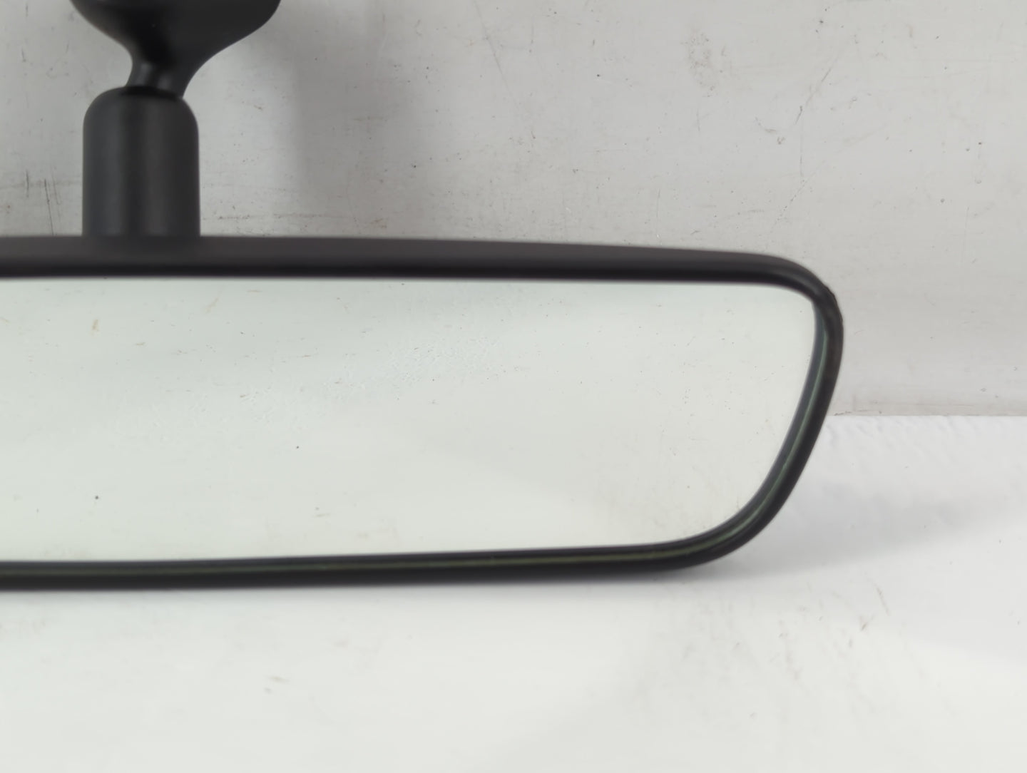 2021-2022 Hyundai Elantra Interior Rear View Mirror Replacement OEM P/N:E11048973 Fits Fits 2020 2021 2022 OEM Used Auto Par