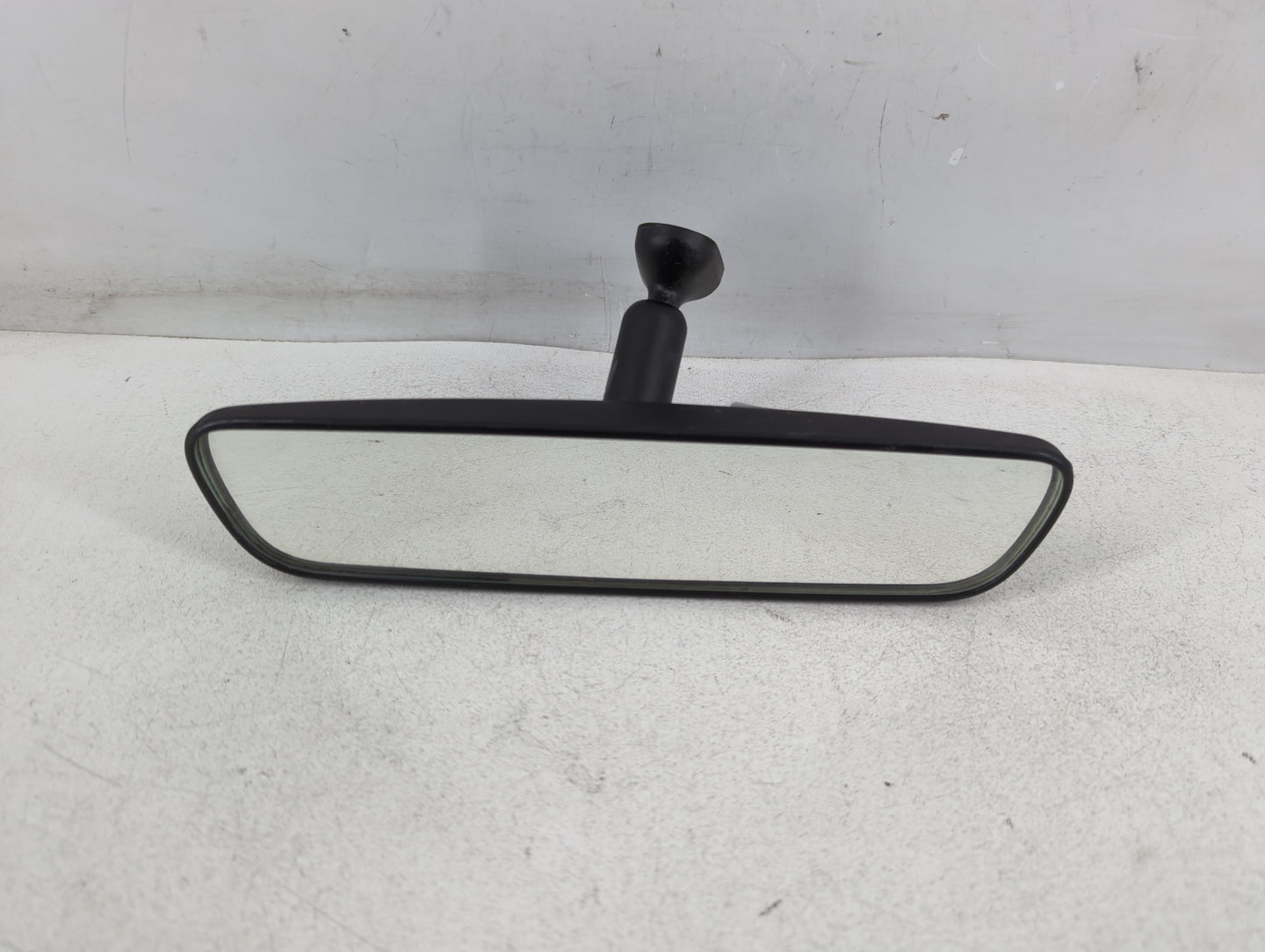 2021-2022 Hyundai Elantra Interior Rear View Mirror Replacement OEM P/N:E11048973 Fits Fits 2020 2021 2022 2023 OEM Used Aut