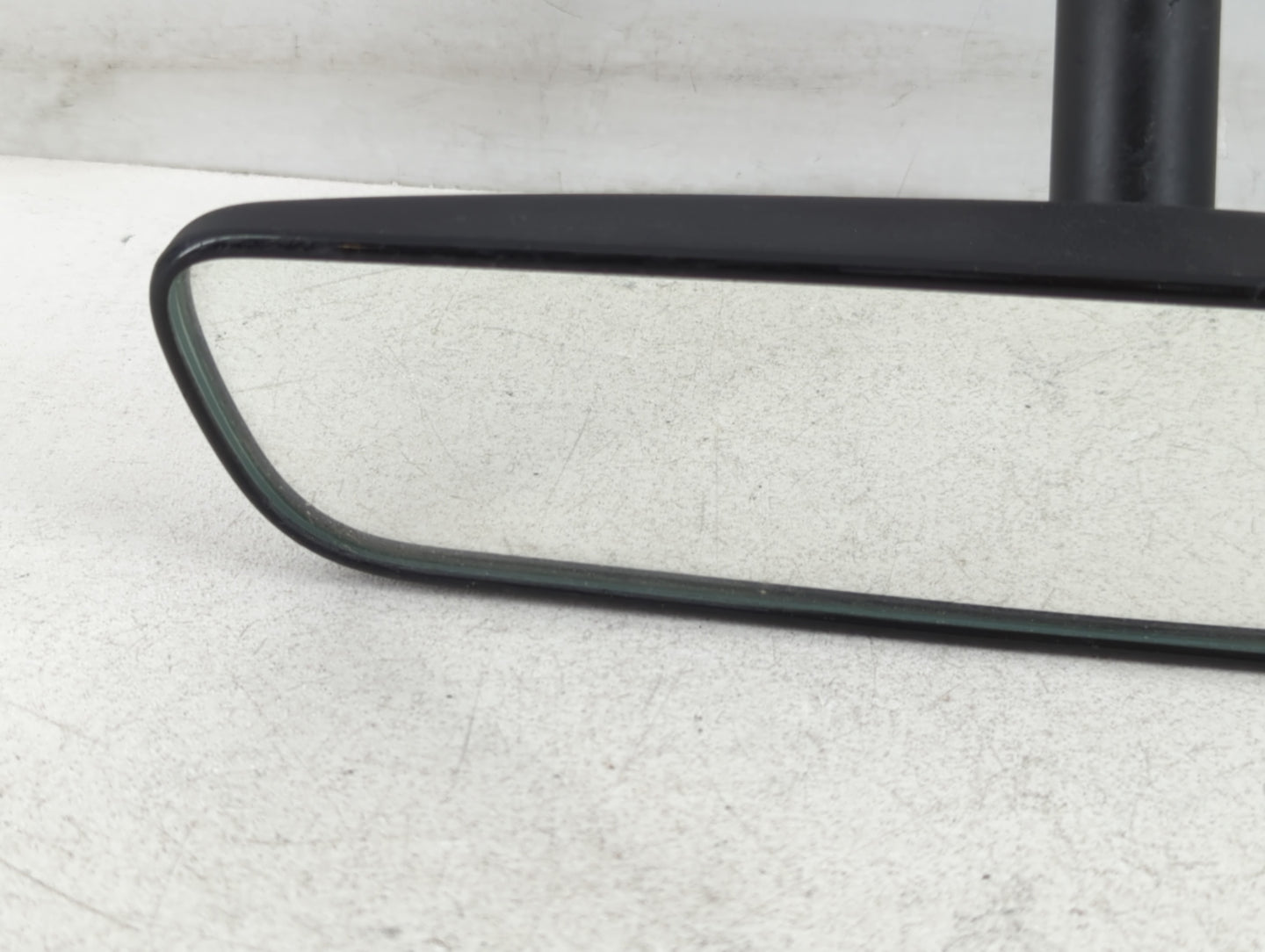 2021-2022 Hyundai Elantra Interior Rear View Mirror Replacement OEM P/N:E11048973 Fits Fits 2020 2021 2022 OEM Used Auto Par