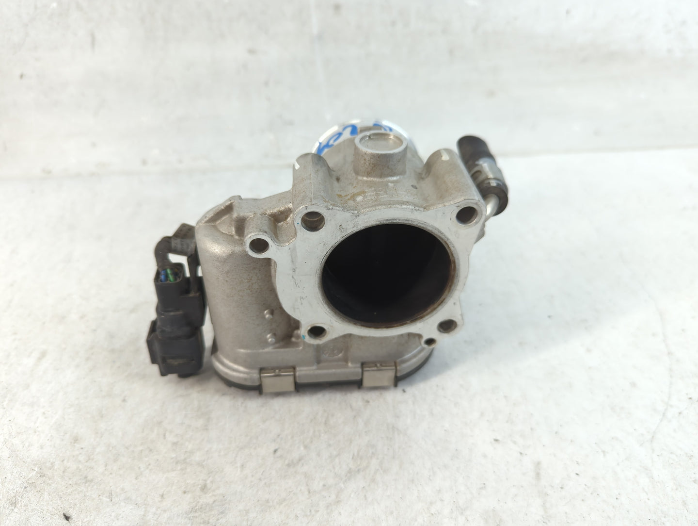 2021-2022 Hyundai Elantra Throttle Body P/N:35100-03HA0 Fits Fits 2017 2018 2019 2020 2021 2022 OEM Used Auto Parts - Oemuse