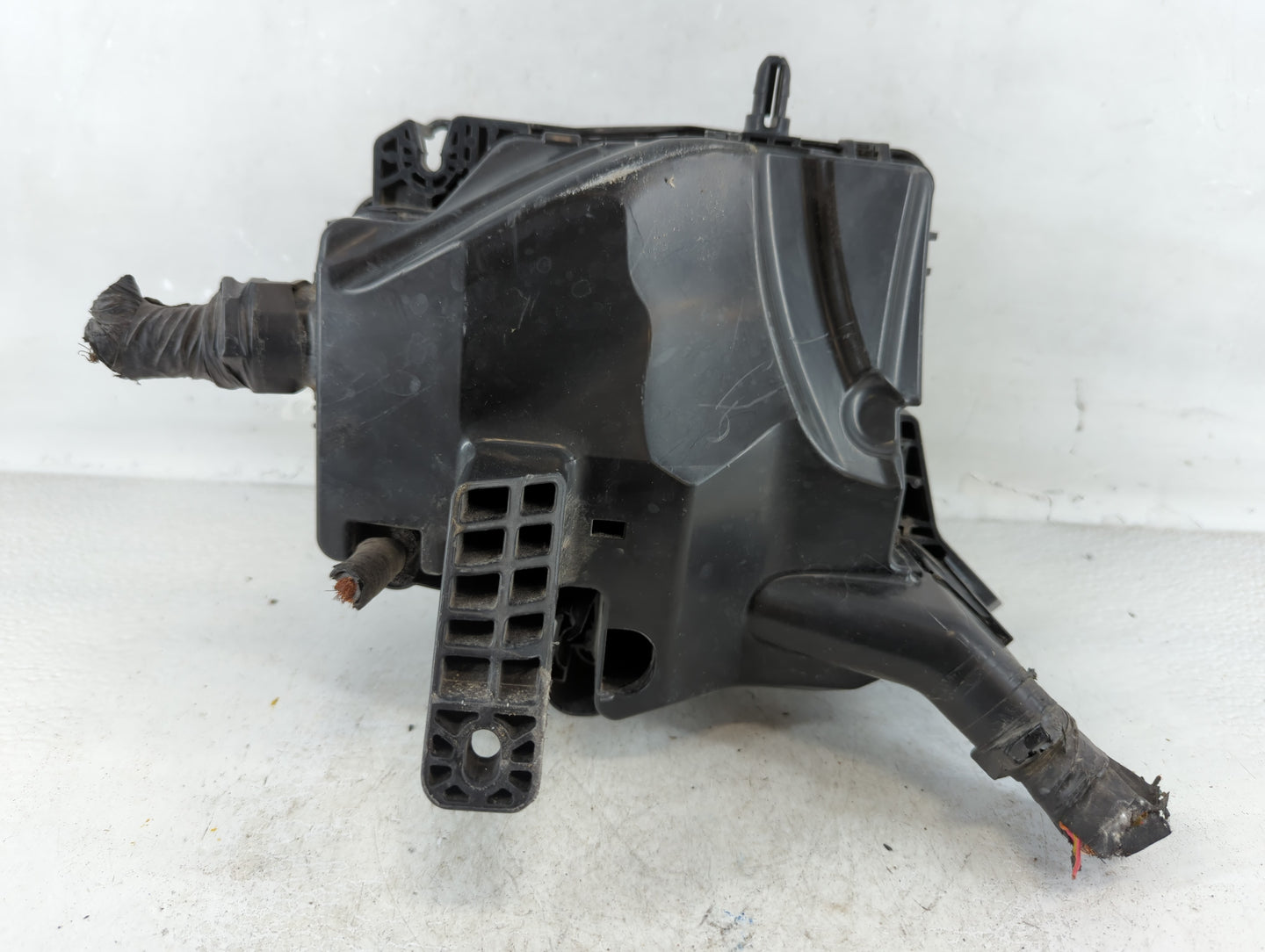 2021-2022 Hyundai Elantra Fusebox Fuse Box Panel Relay Module P/N:91200-BY050AA Fits Fits 2021 2022 OEM Used Auto Parts - Oe