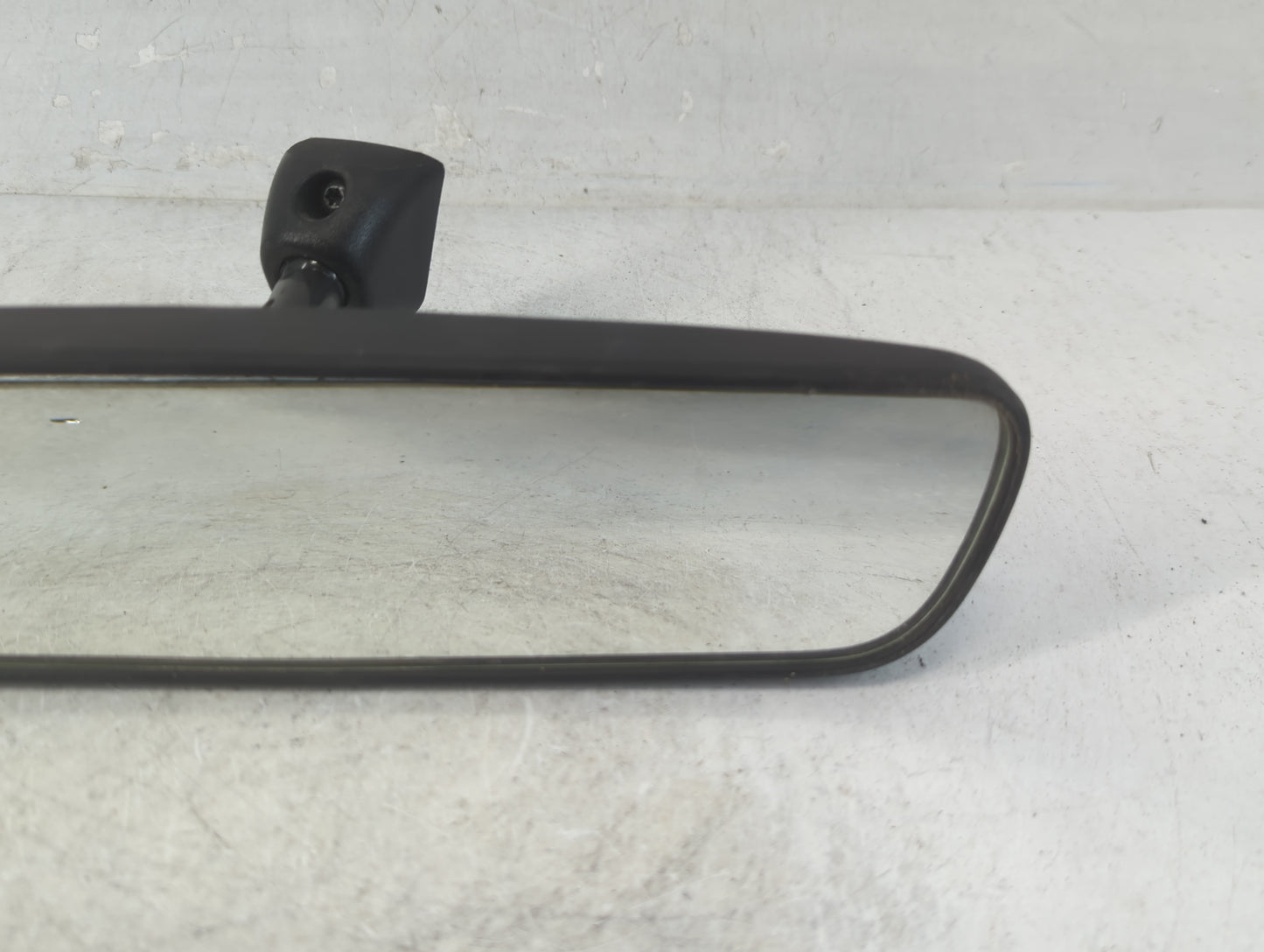 2021-2022 Hyundai Elantra Interior Rear View Mirror Replacement OEM P/N:E13049896 Fits Fits 2020 2021 2022 2023 OEM Used Aut