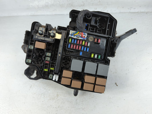 2021-2022 Hyundai Elantra Fusebox Fuse Box Panel Relay Module P/N:91956-AA020 Fits Fits 2021 2022 OEM Used Auto Parts