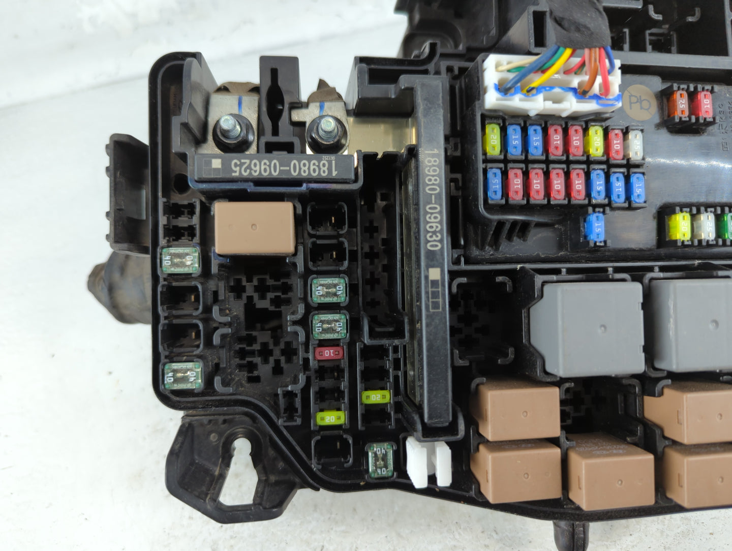 2021-2022 Hyundai Elantra Fusebox Fuse Box Panel Relay Module P/N:91956-AA020 Fits Fits 2021 2022 OEM Used Auto Parts - Oemu