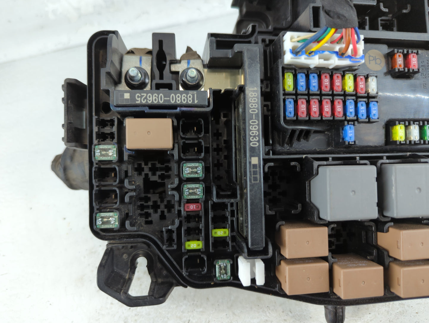 2021-2022 Hyundai Elantra Fusebox Fuse Box Panel Relay Module P/N:91956-AA020 Fits Fits 2021 2022 OEM Used Auto Parts - Oemu