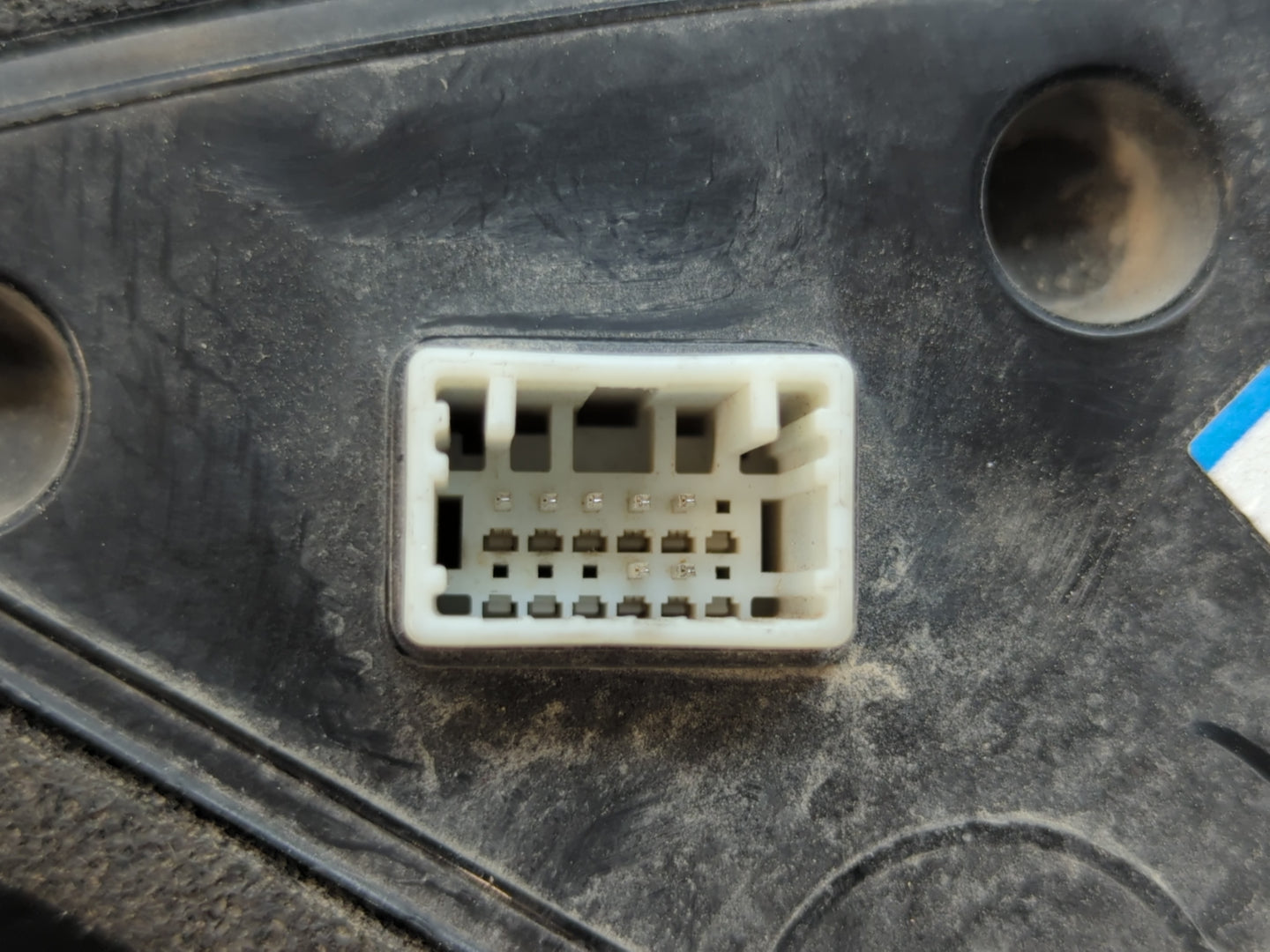 2021-2022 Hyundai Elantra Side Mirror Replacement Driver Left View Door Mirror P/N:E13049967 Fits Fits 2021 2022 OEM Used Au