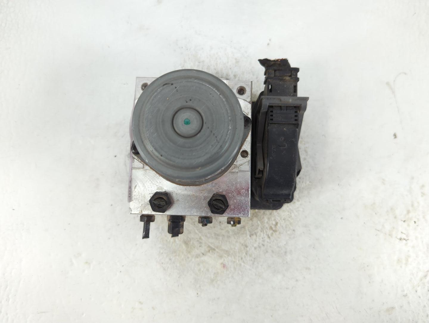2021-2022 Hyundai Elantra ABS Pump Control Module Replacement P/N:58910-AB800 Fits Fits 2021 2022 OEM Used Auto Parts - Oemu