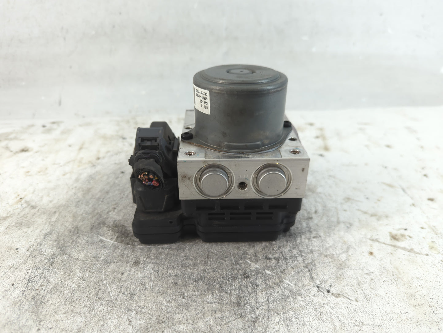 2021-2022 Hyundai Elantra ABS Pump Control Module Replacement P/N:61589-41600 GDBDH3B9B3B Fits Fits 2021 2022 OEM Used Auto 