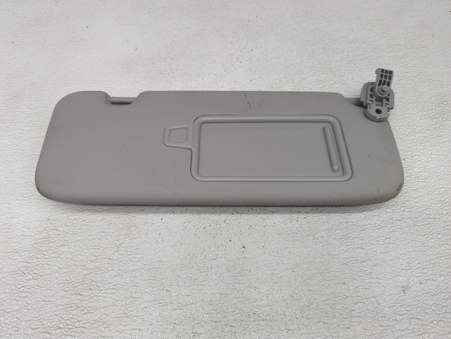 2017-2020 Hyundai Ioniq Sun Visor Shade Replacement Passenger Right Mirror Fits Fits 2017 2018 2019 2020 OEM Used Auto Parts