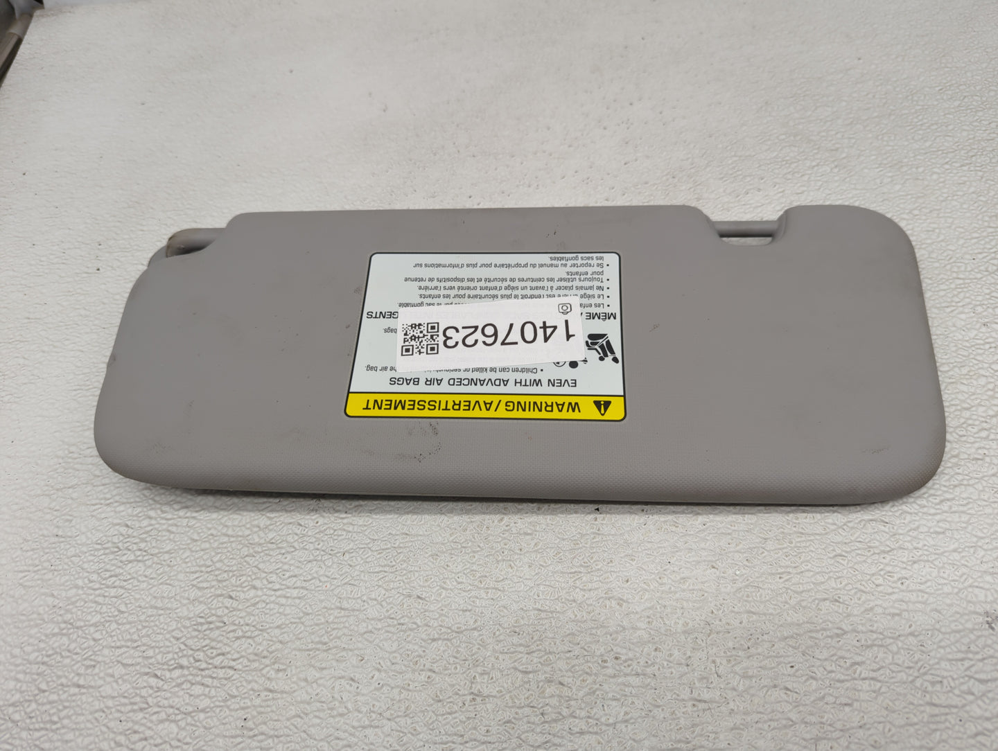 2017-2020 Hyundai Ioniq Sun Visor Shade Replacement Passenger Right Mirror Fits Fits 2017 2018 2019 2020 OEM Used Auto Parts