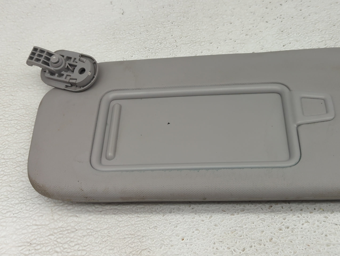 2017-2020 Hyundai Ioniq Sun Visor Shade Replacement Driver Left Mirror Fits Fits 2017 2018 2019 2020 OEM Used Auto Parts - O
