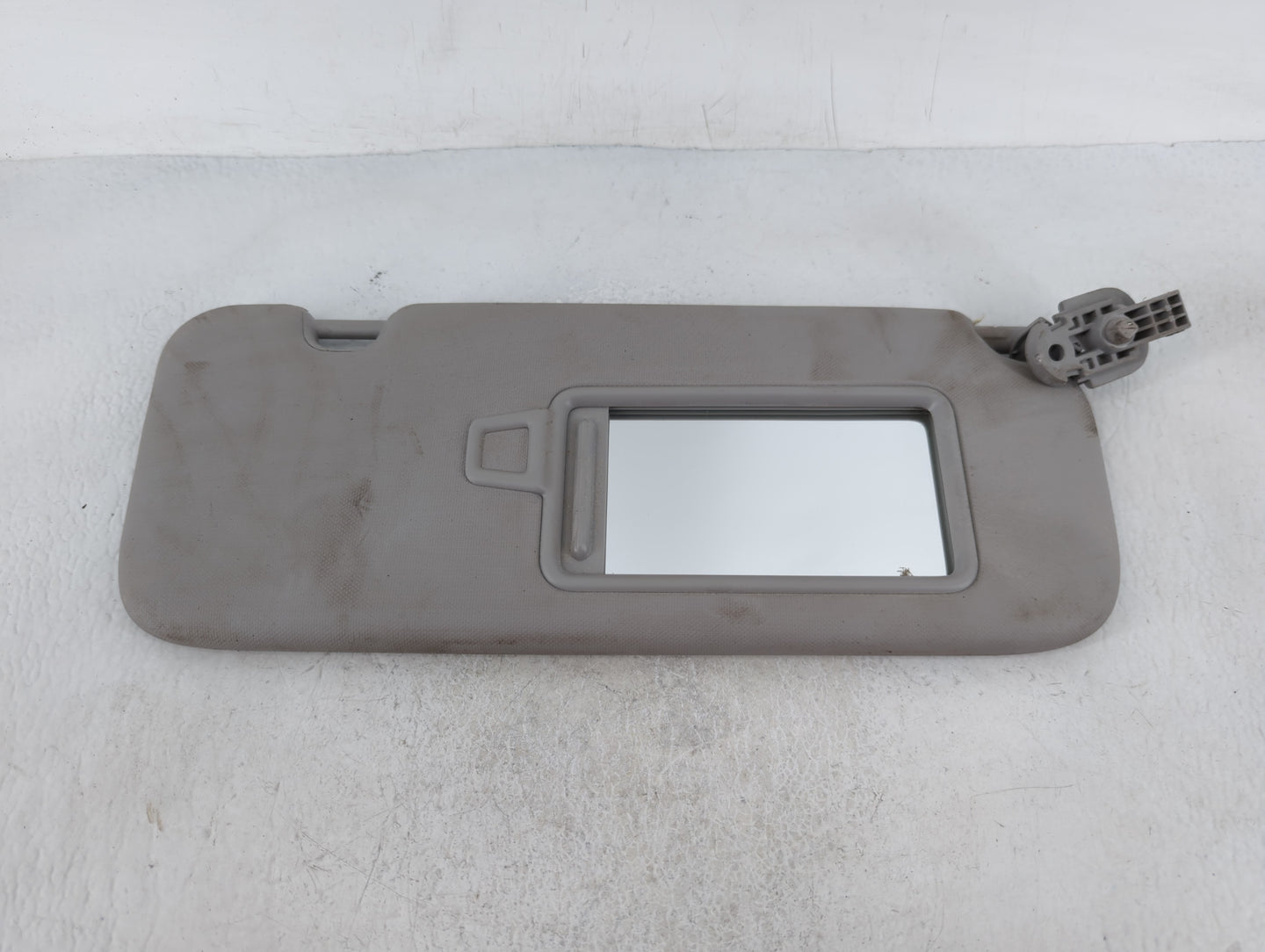 2017-2020 Hyundai Ioniq Sun Visor Shade Replacement Passenger Right Mirror Fits Fits 2017 2018 2019 2020 OEM Used Auto Parts