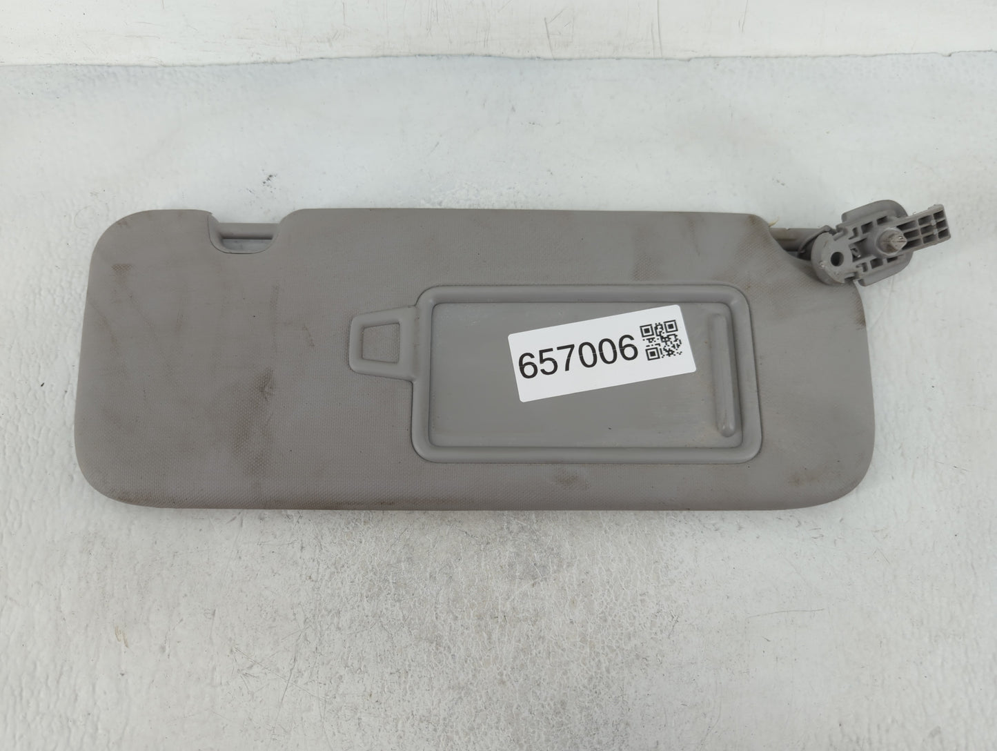 2017-2020 Hyundai Ioniq Sun Visor Shade Replacement Passenger Right Mirror Fits Fits 2017 2018 2019 2020 OEM Used Auto Parts