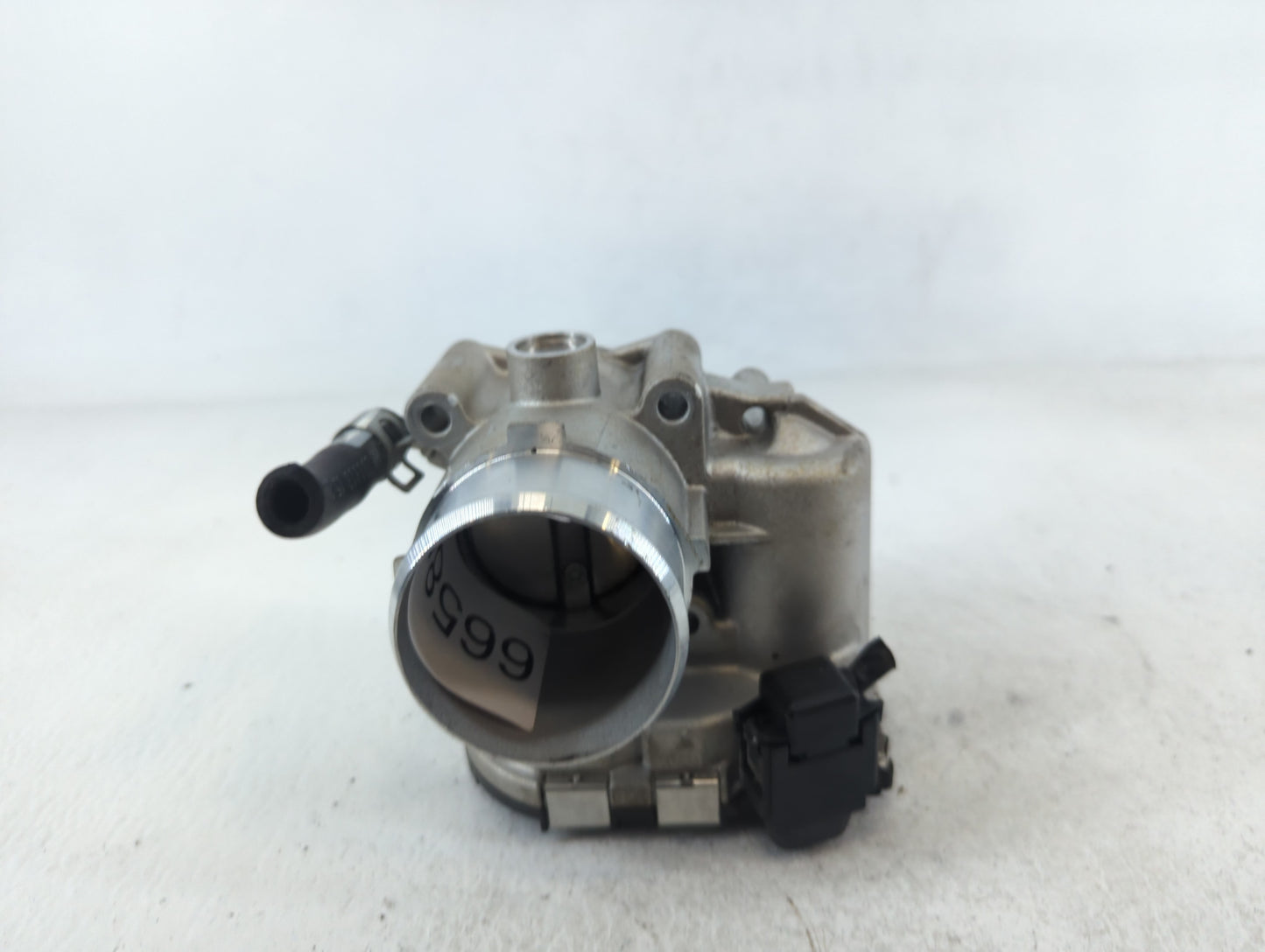 2017-2020 Hyundai Ioniq Throttle Body P/N:35100-03HA0 Fits Fits 2017 2018 2019 2020 2021 2022 OEM Used Auto Parts - Oemuseda
